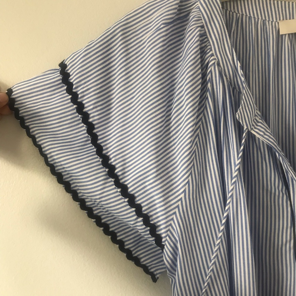 Striped Tassel Tie Flutter Sleeve Top - Light Blue - Picture 7 of 8
